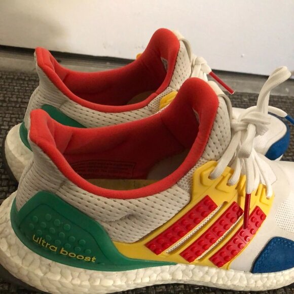 ADIDAS x LEGO Ultraboost Running Shoes Kids Youth 7 GV7732 Sneakers - Picture 3 of 11